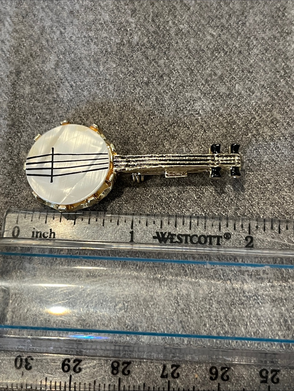 Goldtone MOP Banjo Brooch - Picture 5 of 7